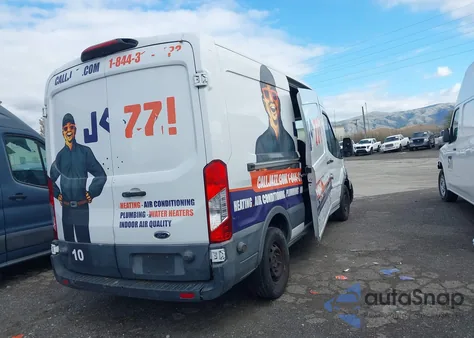 2018 Ford Transit-250 z USA, uszkodzony, nr VIN 1FTYR2CM2JKA75680